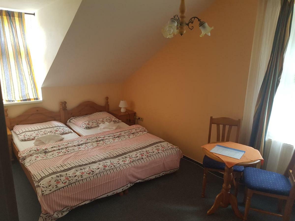 Pension Villa Berolina Mariańskie Łaźnie Zewnętrze zdjęcie